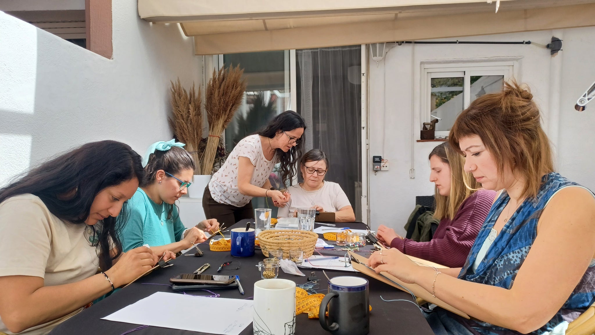 Taller de joyería textil artesanal en Sabadell